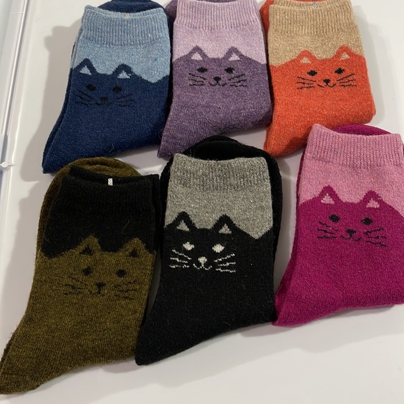 Cats design socks! I’m blue,pink, orange,black moss green,  purple in 6 Pairs - Picture 2 of 4